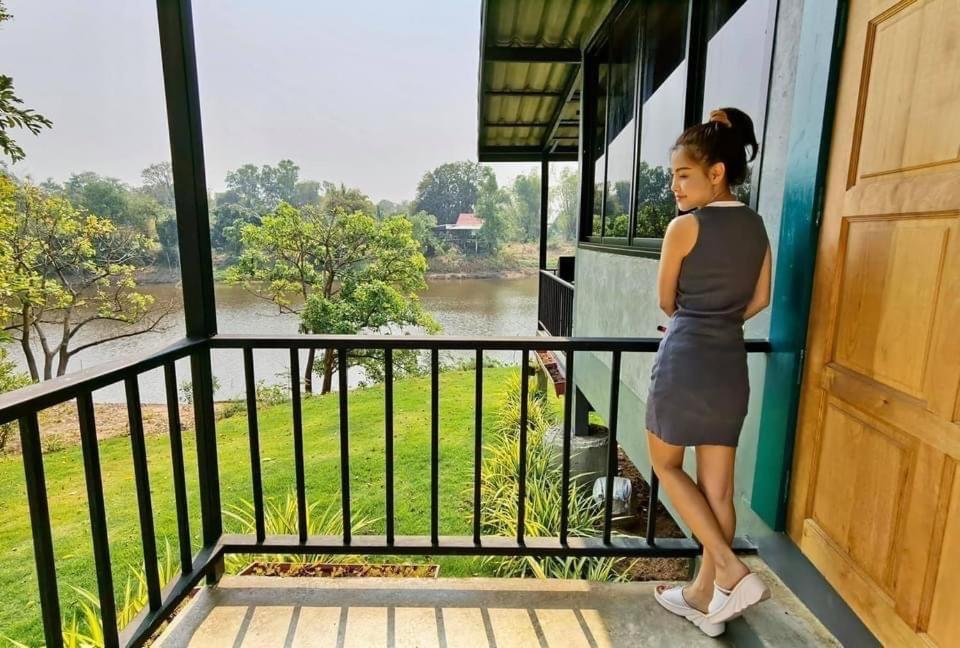 Morocco Blue Cafe By Chilong River Farm Resort Kosum Phisai Exterior photo