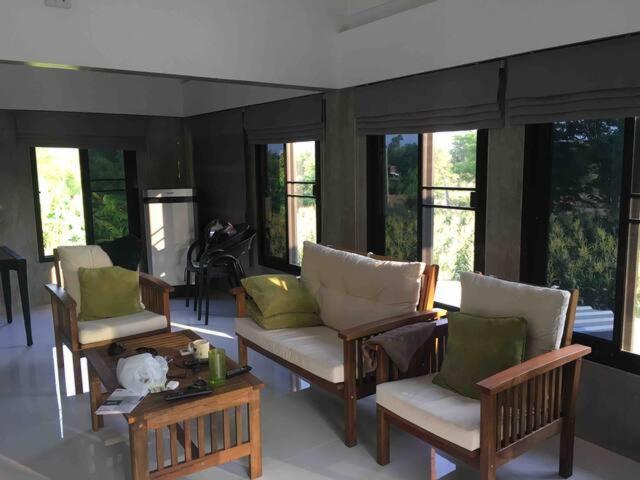 Morocco Blue Cafe By Chilong River Farm Resort Kosum Phisai Exterior photo